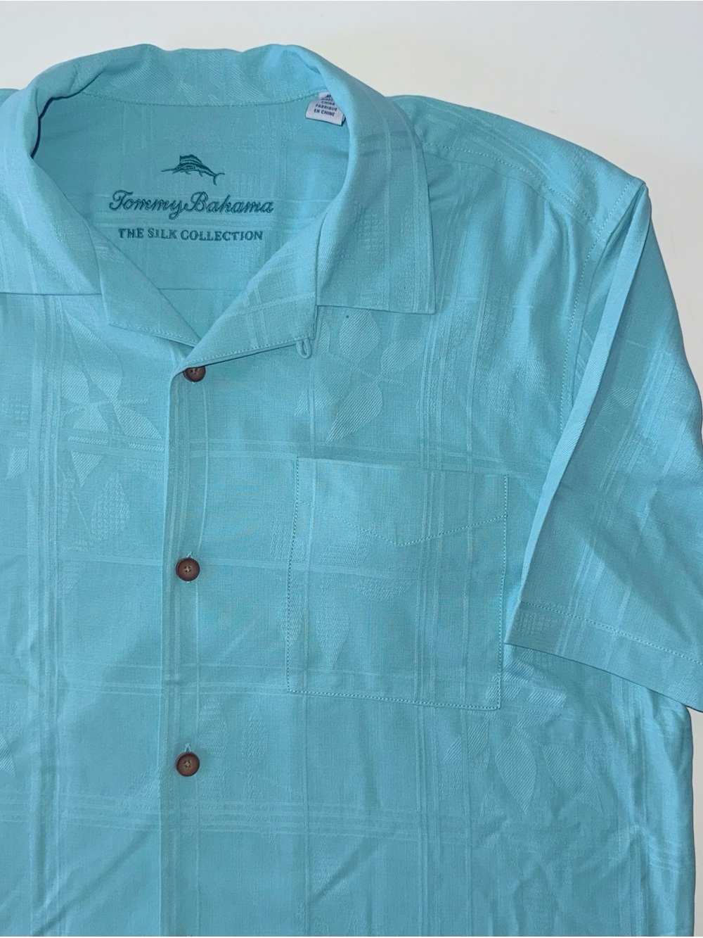 Tommy Bahama The Silk Collection Camp Shirt Men's M Silk Aqua Blue Embroidered